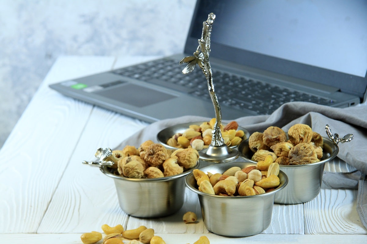 چطور ظروف اردو خوری خوب را انتخاب کنیم